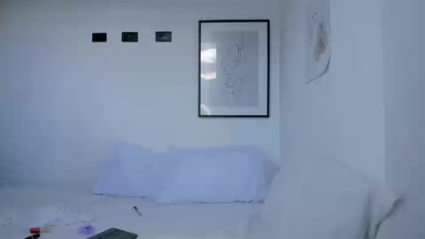 Snapshot of amber_rhus chatting on September 23, 10:05 pm Luci Reyes online show from September 23, 10:05 pm