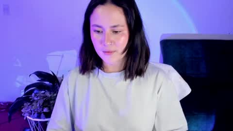 Vivi  online show from May 30, 5:39 am