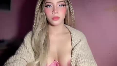 amber_sex19 online show from May 16, 5:22 pm