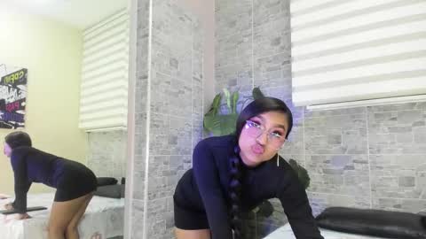 Snapshot of amberblazze chatting on October 20, 11:59 am amberblazze online show from October 20, 11:59 am