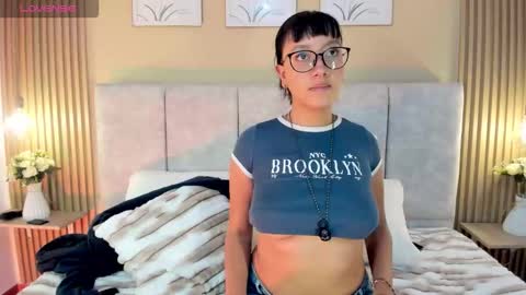 ambermoon_1 online show from February 19, 5:23 pm