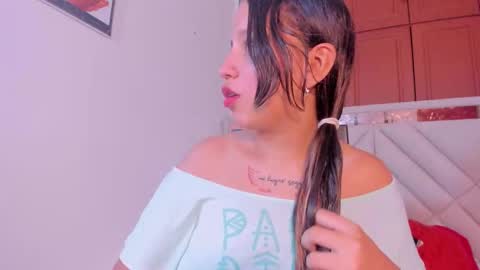 amberqueenx1 online show from February 28, 12:53 pm