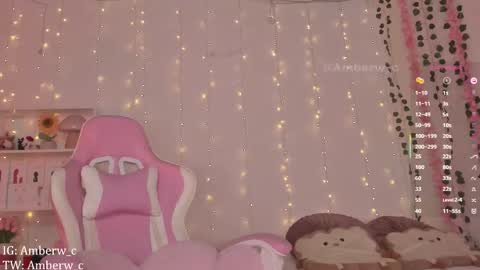 IG - TW Amberw c online show from November 13, 4:48 am