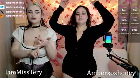 Amber Honey  online show from February 14, 9:43 pm