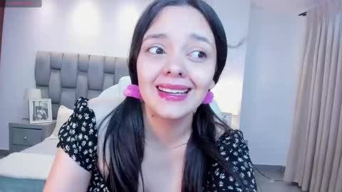 Snapshot of amelia_cheerry chatting on February 4, 11:27 am amelia online show from February 4, 11:27 am