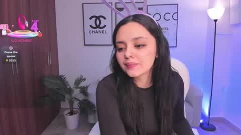 Snapshot of amelia_cheerry chatting on September 18, 11:36 am amelia online show from September 18, 11:36 am