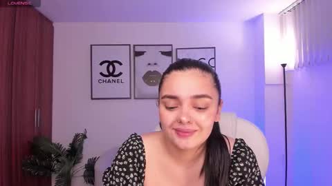 Snapshot of amelia_cheerry chatting on September 27, 11:41 am amelia online show from September 27, 11:41 am