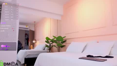 AMELIA online show from November 25, 12:37 pm