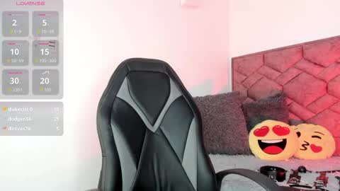 Snapshot of amelia_fry chatting on September 19, 8:56 pm amelia_fry online show from September 19, 8:56 pm