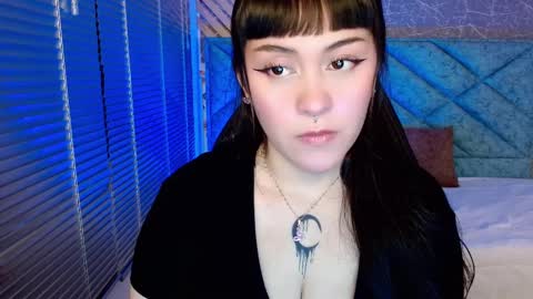 Snapshot of amelia_fry chatting on March 7, 3:40 am amelia_fry online show from March 7, 3:40 am