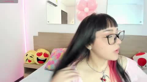 Snapshot of amelia_fry chatting on September 8, 2:49 pm amelia_fry online show from September 8, 2:49 pm