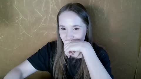 Amelia  online show from May 8, 4:45 pm