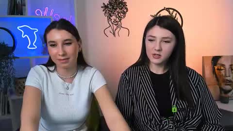 ameliaa_sweet online show from March 13, 12:52 pm