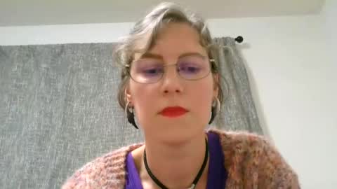 Ameliaishka online show from October 25, 3:07 am