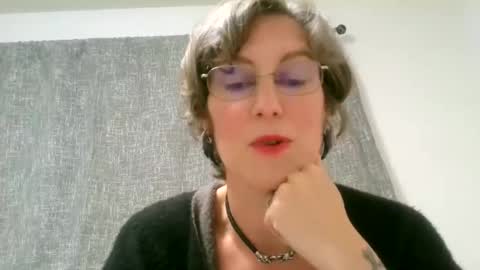 Ameliaishka online show from October 6, 4:30 am