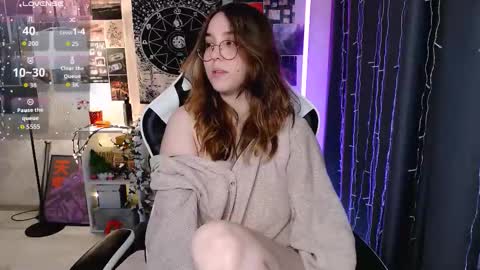 Amelia online show from February 25, 10:30 am