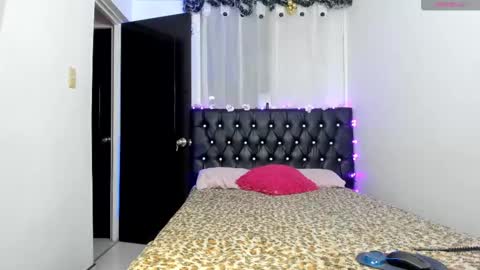 ameliasexdoll online show from March 8, 5:28 am