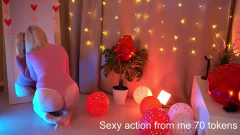  Amelia  online show from February 18, 5:07 am