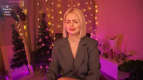  Amelia  online show from December 23, 5:24 am