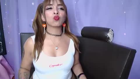 amelie brown online show from March 3, 2:04 am