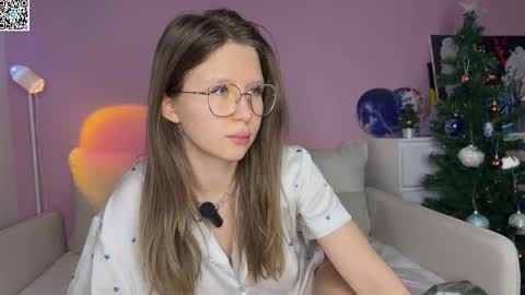 Ameliia castro online show from December 21, 7:15 am