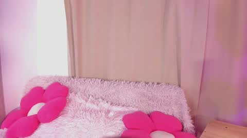 Amelia online show from February 23, 10:45 pm