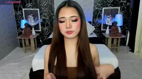 Snapshot of amethyst_claire chatting on September 19, 8:29 am Claire online show from September 19, 8:29 am