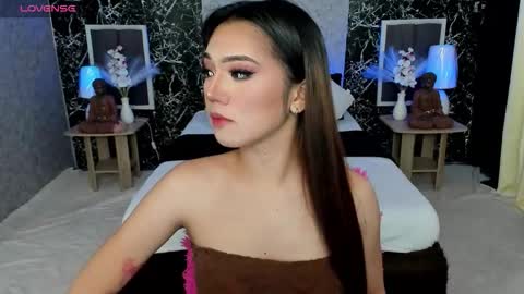 Snapshot of amethyst_claire chatting on September 24, 12:39 am Claire online show from September 24, 12:39 am