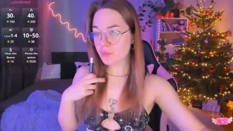 Snapshot of ami_amour_ chatting on January 12, 11:28 am Hi-hi I am Kate welcome to my sexy room online show from January 12, 11:28 am