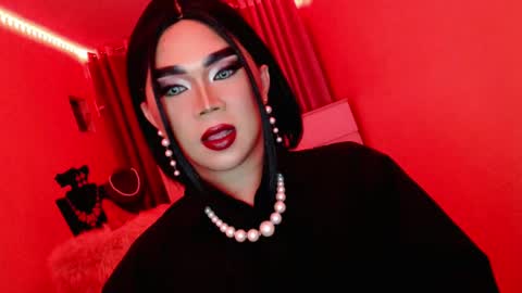 Queen Mireska online show from March 9, 3:49 pm