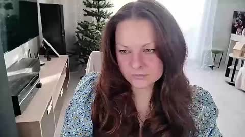 Mila online show from February 3, 2:53 am