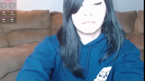 amilust online show from April 10, 6:45 pm