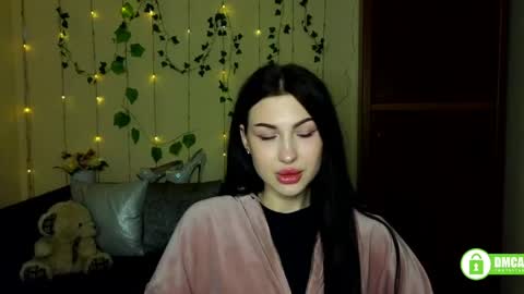 Amina online show from April 2, 5:26 am