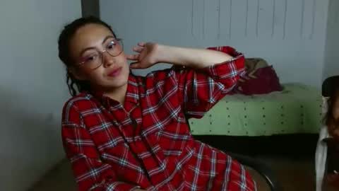 amitlu_ online show from October 25, 8:53 pm