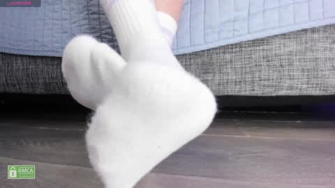 Snapshot of ammeliaa_ chatting on December 11, 1:39 pm Amelia online show from December 11, 1:39 pm