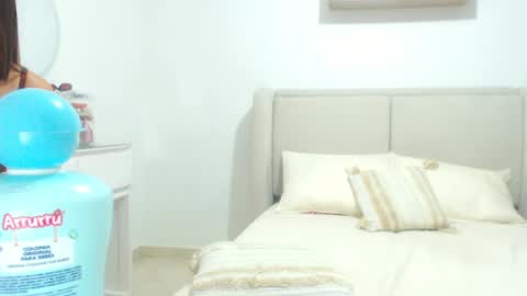 ammy_velez online show from October 6, 5:20 pm