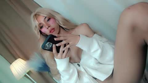 Belle Tylor online show from December 23, 1:01 am