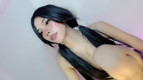 Snapshot of amor_pleasure chatting on December 2, 9:09 am Belle Tylor online show from December 2, 9:09 am
