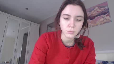 miss unforgettable online show from November 18, 8:17 am