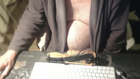 amslave4f online show from September 15, 7:26 pm