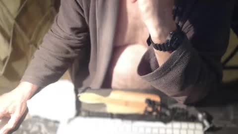 amslave4f online show from September 25, 3:57 am