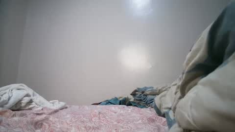 Snapshot of amunetlover chatting on February 4, 11:06 pm shantel online show from February 4, 11:06 pm