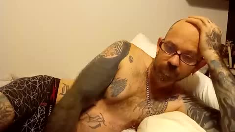 Snapshot of amunrethegod chatting on January 11, 1:22 pm amunrethegod online show from January 11, 1:22 pm