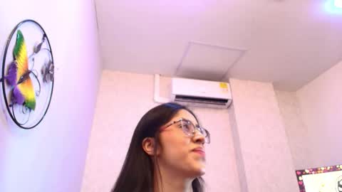 amy__wats0n online show from February 20, 7:05 pm