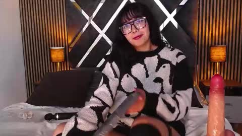 Amy online show from February 25, 1:47 pm