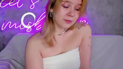 Snapshot of amy_kimberlly chatting on September 25, 12:06 am Amy online show from September 25, 12:06 am