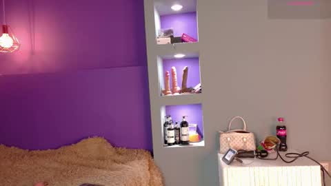 Amy online show from January 12, 7:10 pm