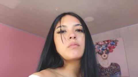 Snapshot of amy_saenz_ chatting on September 30, 5:40 am amy_saenz_ online show from September 30, 5:40 am