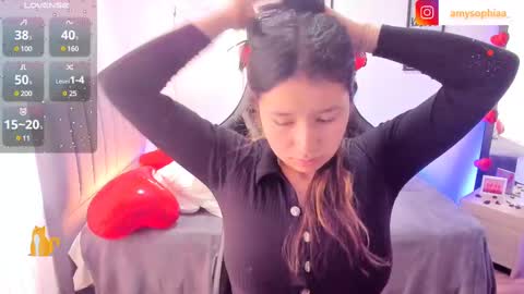 Snapshot of amy_sophiaa chatting on February 10, 1:44 pm Amy sophia 3 online show from February 10, 1:44 pm