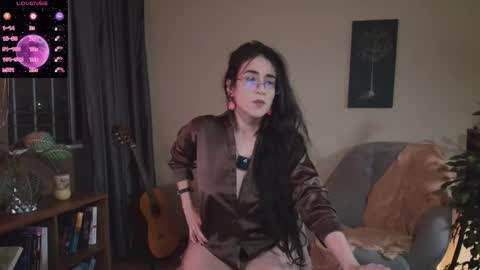 Snapshot of amy_versatile chatting on October 18, 3:11 am Amy online show from October 18, 3:11 am